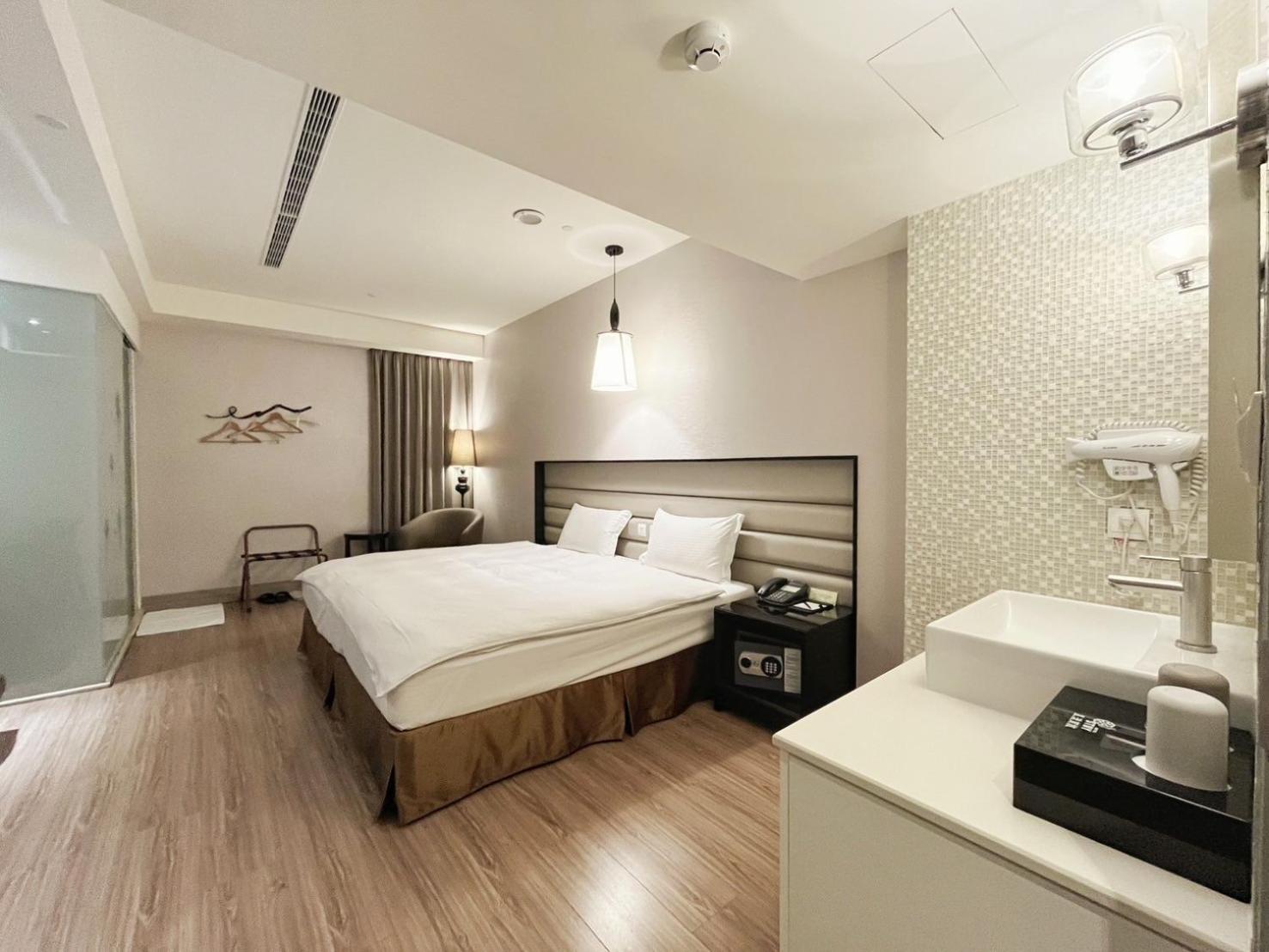 Stay Hotel - Taichung Yizhong Exterior photo