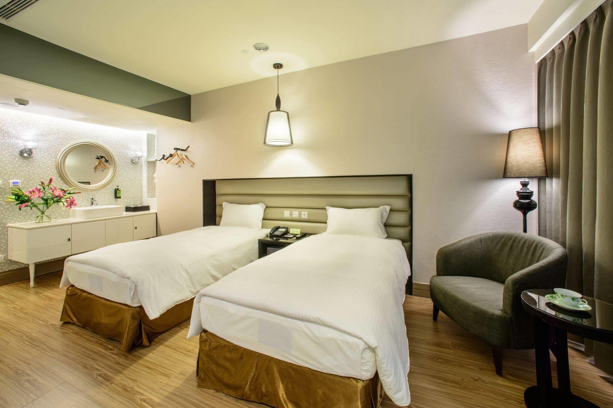 Stay Hotel - Taichung Yizhong Exterior photo